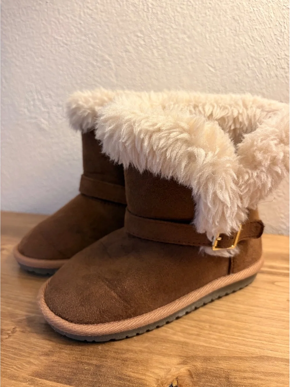 Children’s Place Brown Faux Fur Lined Winter Boots Size 9 Toddler